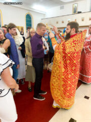 Пасхальное богослужение в русской церкви святой Матроны Московской в Майами