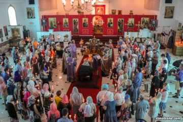 Гости Майамского собора: Митрополит Иона (Паффхаузен) возглавил Божественную литургию и Таинство Елеосвящения