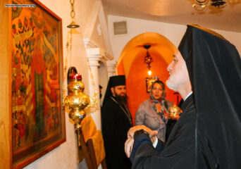 Архиепископ Елпидофор передал в дар старейшему православному монастырю Флориды часть мощей великомученика Димитрия Солунского