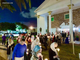 Торжественным богослужением, молитвой и колядками верующие Майами встретили Рождество Христово
