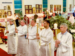 Торжественным богослужением, молитвой и колядками верующие Майами встретили Рождество Христово