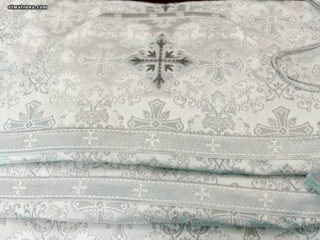 Собор святой Матроны благоукрасился новой утварью и облачениями