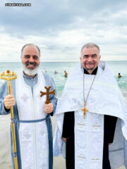 С особым торжеством состоялось освящение океана в Дания-Бич