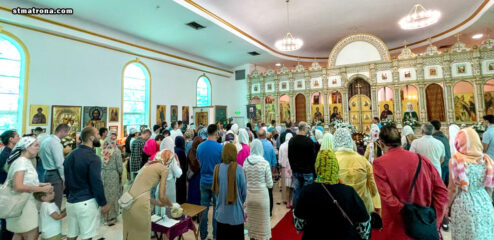 На Благовещение Пресвятой Богородицы в православной церкви в Майами совершили праздничное богослужение