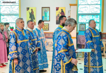 На Благовещение Пресвятой Богородицы в православной церкви в Майами совершили праздничное богослужение
