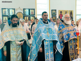 В православной церкви святой Матроны в Майами совершили Таинство Соборования