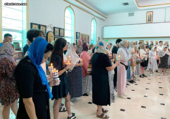 В православной церкви святой Матроны в Майами совершили Таинство Соборования