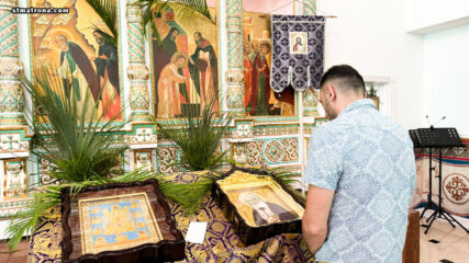 В Вербное воскресенье в православной церкви в Майами совершено праздничное богослужение