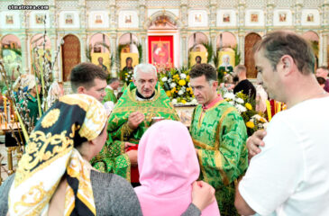 В Вербное воскресенье в православной церкви в Майами совершено праздничное богослужение