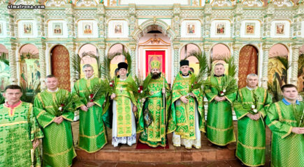 В Вербное воскресенье в православной церкви в Майами совершено праздничное богослужение