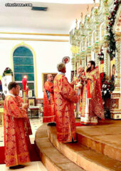 «Христос Воскрес!»: в православном соборе Майами молитвенно отметили Пасху Господню