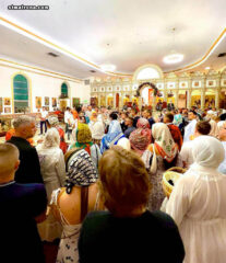 «Христос Воскрес!»: в православном соборе Майами молитвенно отметили Пасху Господню