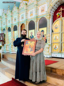 Новая святыня Майамского собора: в дар храму передана икона Пресвятой Троицы