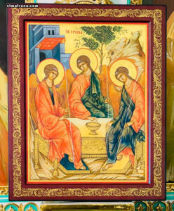 Новая святыня Майамского собора: в дар храму передана икона Пресвятой Троицы