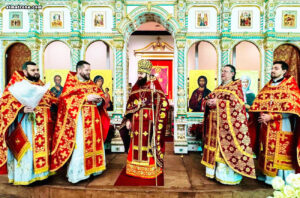 Настоятель собора молитвенно отметил день небесного покровителя