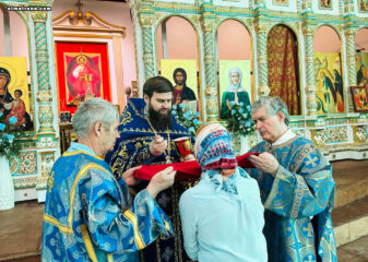 На праздник Сретения Господня в православной церкви в Майами совершили праздничные богослужения