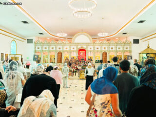 В Крестопоклонную неделю в соборе святой Матроны в Майами совершено Таинство Елеосвящения