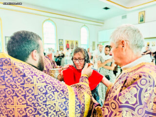 В Крестопоклонную неделю в соборе святой Матроны в Майами совершено Таинство Елеосвящения