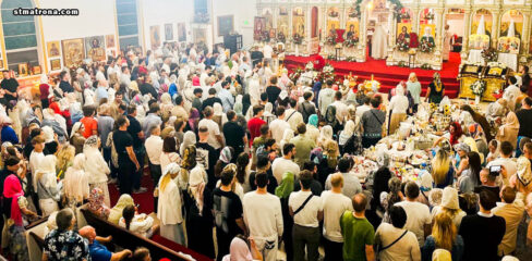 В православной церкви в Майами молитвенно встретили наибольший праздник – Пасху Господню