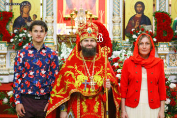 В православной церкви в Майами молитвенно встретили наибольший праздник – Пасху Господню