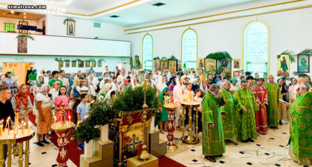 Праздник Троицы отметили в православной церкви Майами