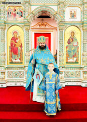 Праздник Покрова Пресвятой Богородицы молитвенно отметили в православной церкви в Майами