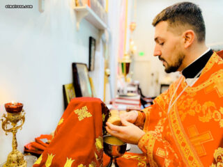 Настоятель Майамского собора архимандрит Александр молитвенно отметил день небесного покровителя