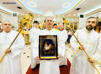 В соборе святой Матроны в Майами прославили Рождество Господа Иисуса Христа