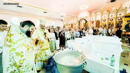 Праздник Крещения Господня торжественными богослужениями отметили в православной церкви в Майами