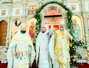 Праздник Крещения Господня торжественными богослужениями отметили в православной церкви в Майами