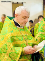 На храмовый праздник в соборе святой Матроны совершена Литургия архиерейским чином