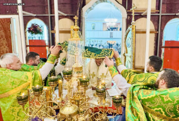 На храмовый праздник в соборе святой Матроны совершена Литургия архиерейским чином