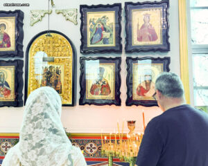 На храмовый праздник в соборе святой Матроны совершена Литургия архиерейским чином