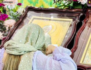 На храмовый праздник в соборе святой Матроны совершена Литургия архиерейским чином