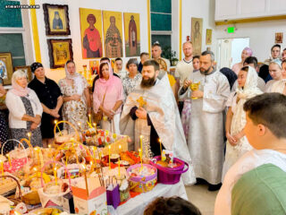 On the Feast of the Resurrection of Christ, the Vicar led the divine service at the Miami Cathedral