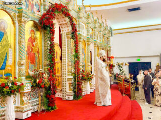 Праздник Светлого Христова Воскресения торжественно отметили в соборе святой Матроны в Майами