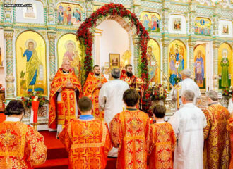 Праздник Светлого Христова Воскресения торжественно отметили в соборе святой Матроны в Майами