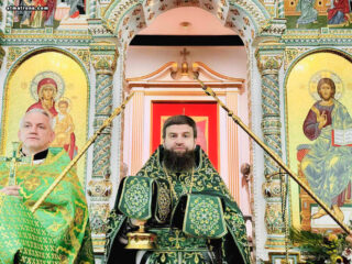 В соборе святой Матроны в Майами молитвенно отметили праздник Святой Троицы — Пятидесятницу